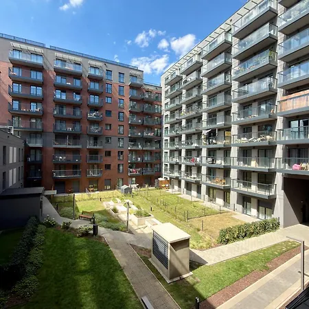 Madalinskiego Modern By Bookinghost Apartamento *