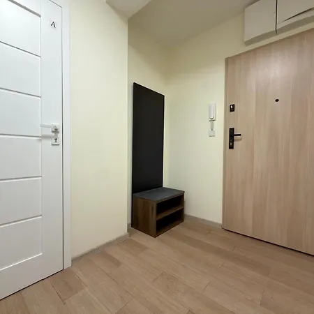 Madalinskiego Modern By Bookinghost Apartamento *