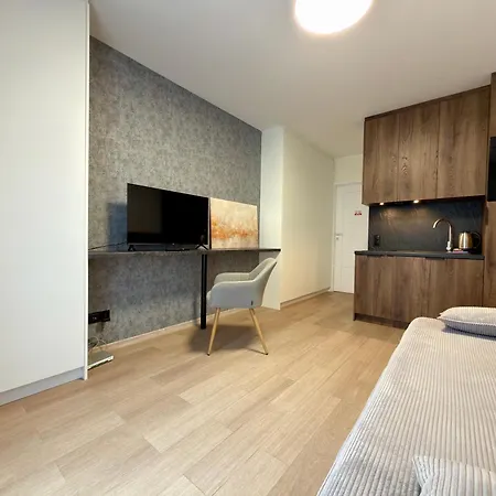 Madalinskiego Modern By Bookinghost Apartamento *